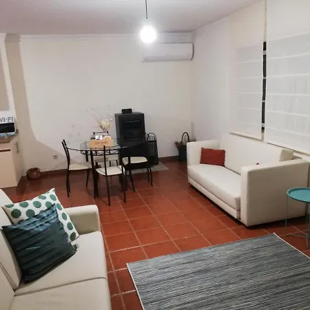 Holiday home Casinha De Nogueirinha *